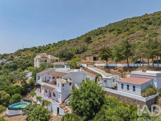 Moradia T3 para Venda em Alte Foto 28