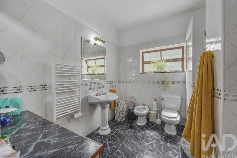 Moradia T3 para Venda em Alte Foto 16