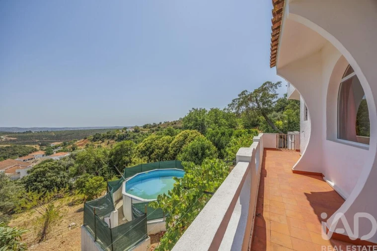 Moradia T3 para Venda em Alte Foto 20