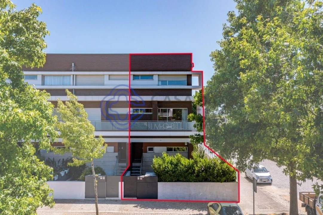 Moradia T4 para Venda em Folgosa Foto 47