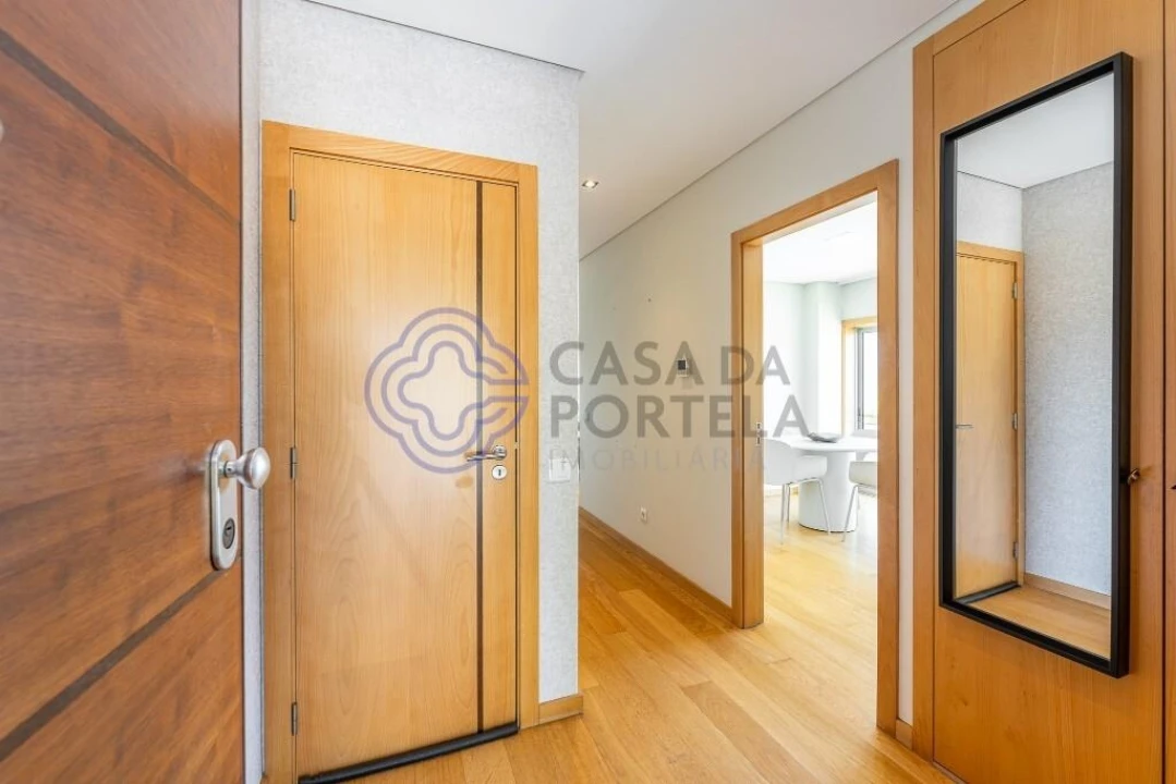 Moradia T4 para Venda em Folgosa Foto 1