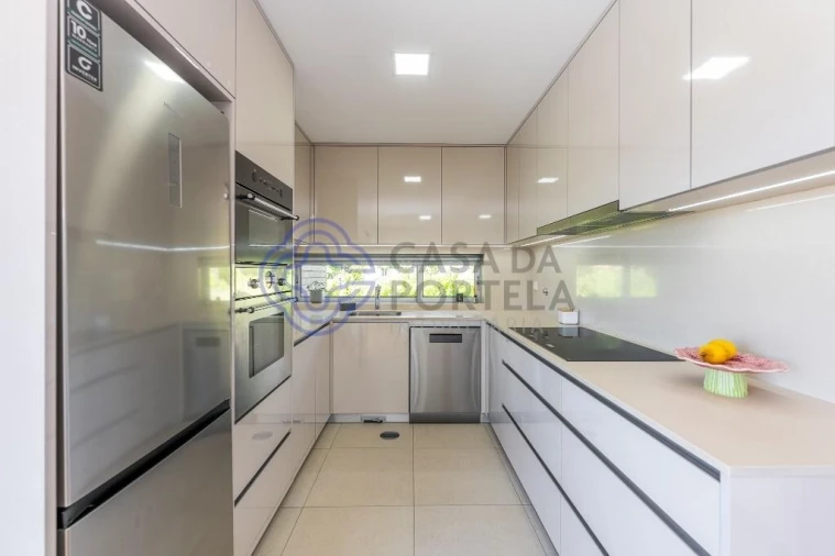 Moradia T4 para Venda em Folgosa Foto 13