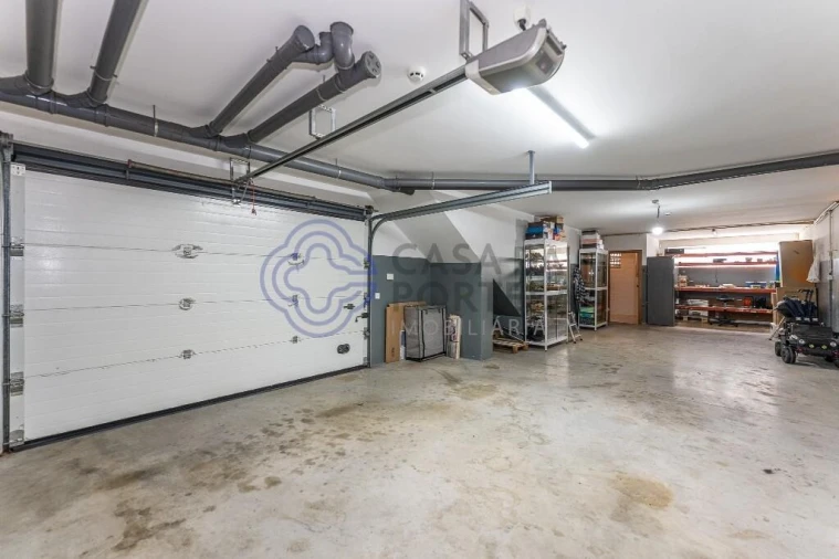 Moradia T4 para Venda em Folgosa Foto 39