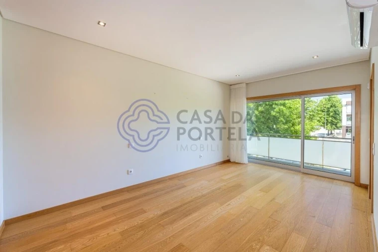 Moradia T4 para Venda em Folgosa Foto 23