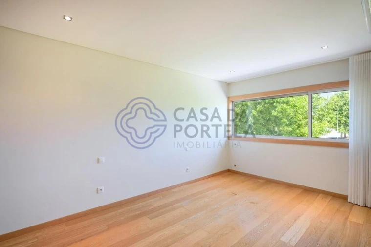 Moradia T4 para Venda em Folgosa Foto 35