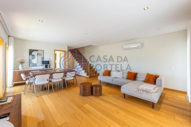 Moradia T4 para Venda em Folgosa Foto 7