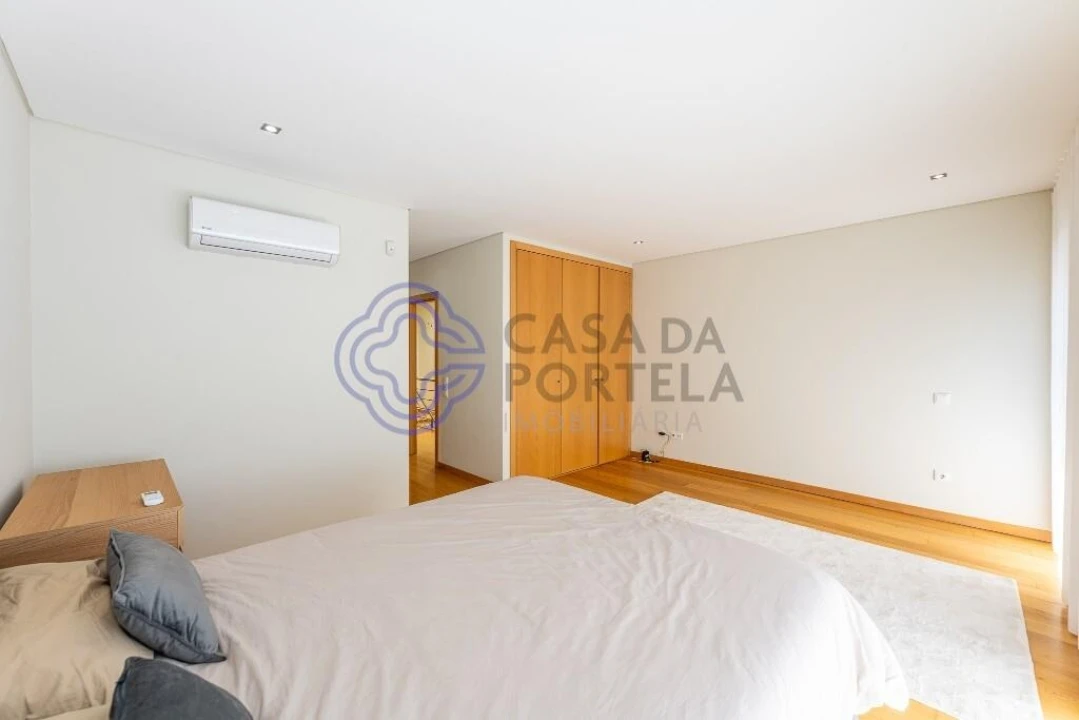 Moradia T4 para Venda em Folgosa Foto 32