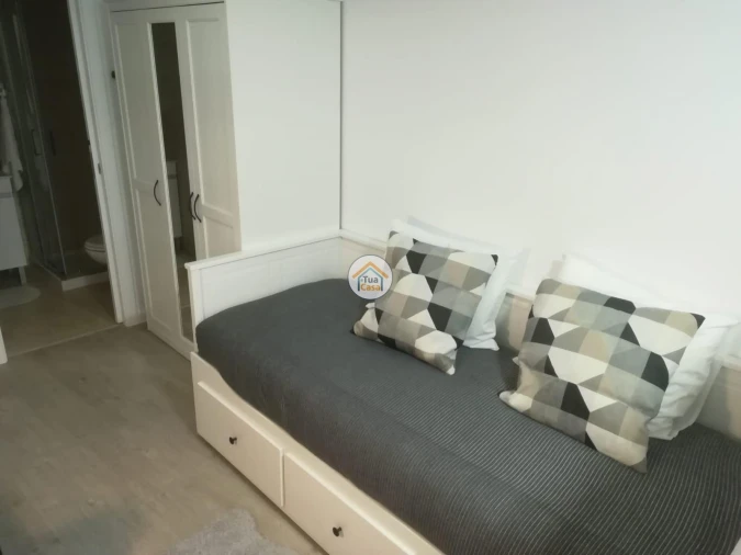 Prédio para Venda em São Martinho do Bispo e Ribeira de Frades Foto 4