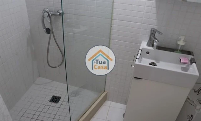 Prédio para Venda em São Martinho do Bispo e Ribeira de Frades Foto 17