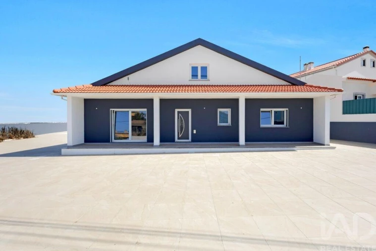 Moradia T4 para Venda em Atouguia da Baleia Foto 19