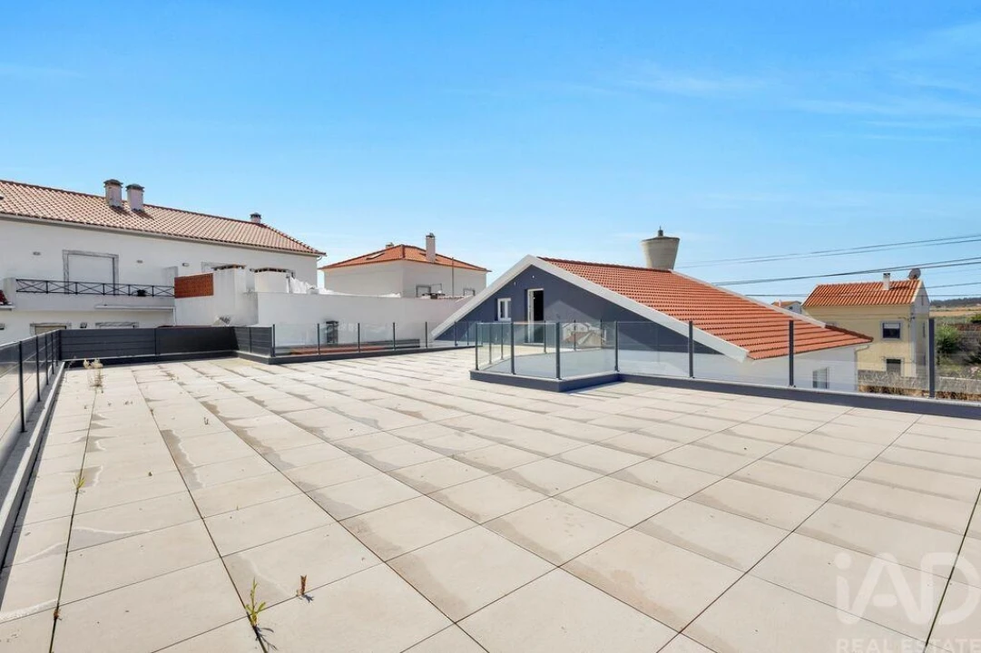 Moradia T4 para Venda em Atouguia da Baleia Foto 18
