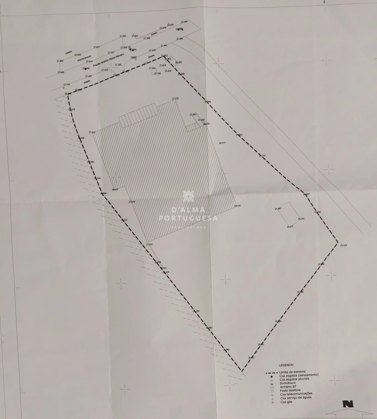 Prédio para Venda em Quelfes Foto 12