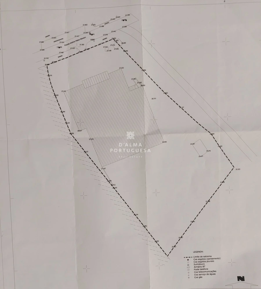 Prédio para Venda em Quelfes Foto 12