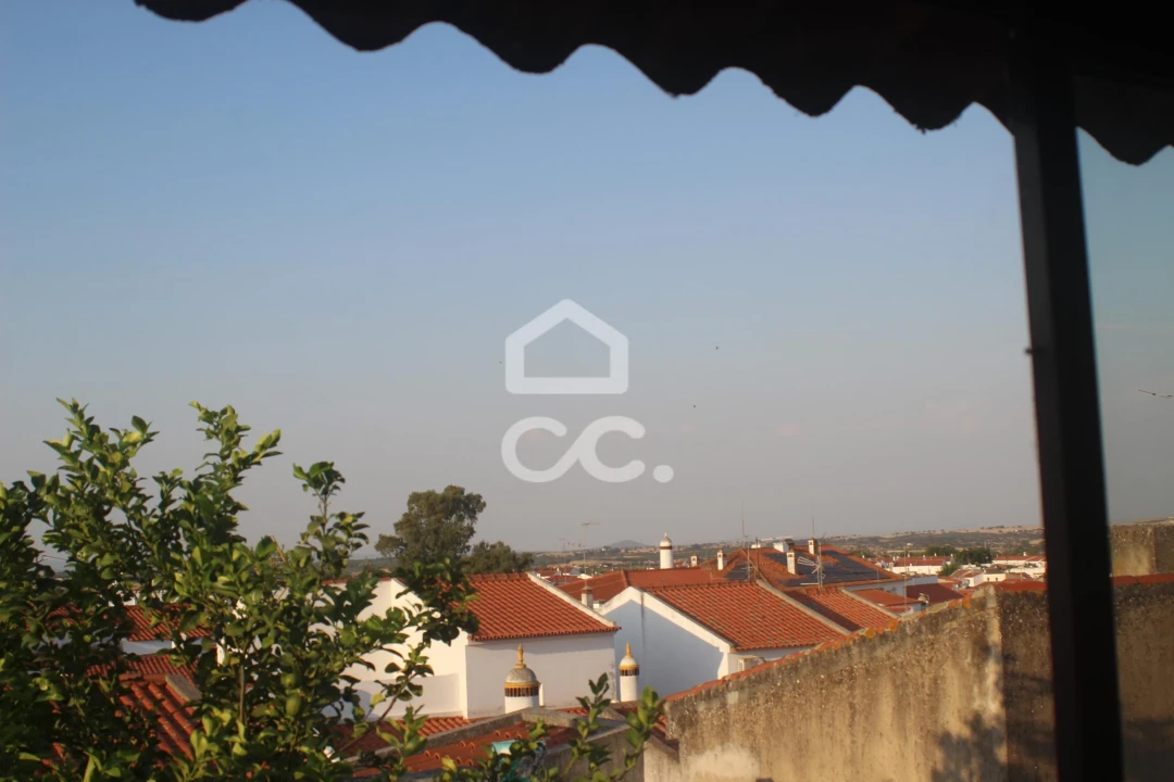 Moradia T3 para Venda em Mourão Foto 38