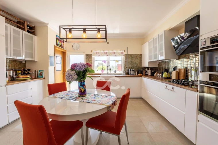 Moradia T4 para Venda em Carvalhal Foto 6