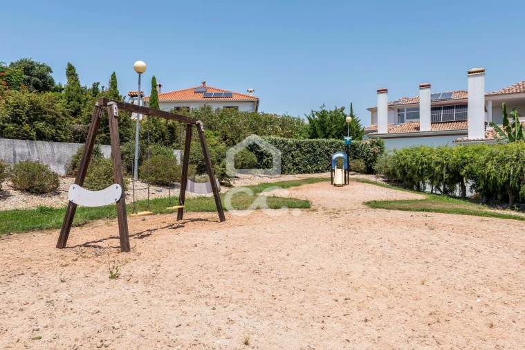 Moradia T4 para Venda em Carvalhal Foto 34