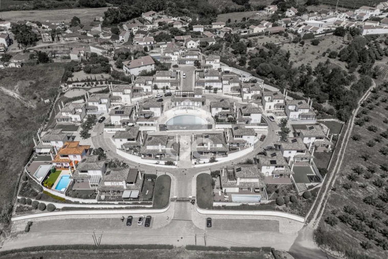 Moradia T4 para Venda em Carvalhal Foto 36