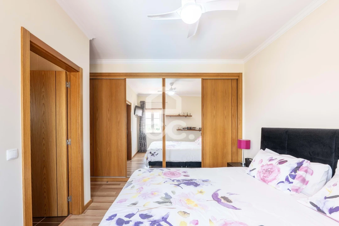 Moradia T4 para Venda em Carvalhal Foto 19