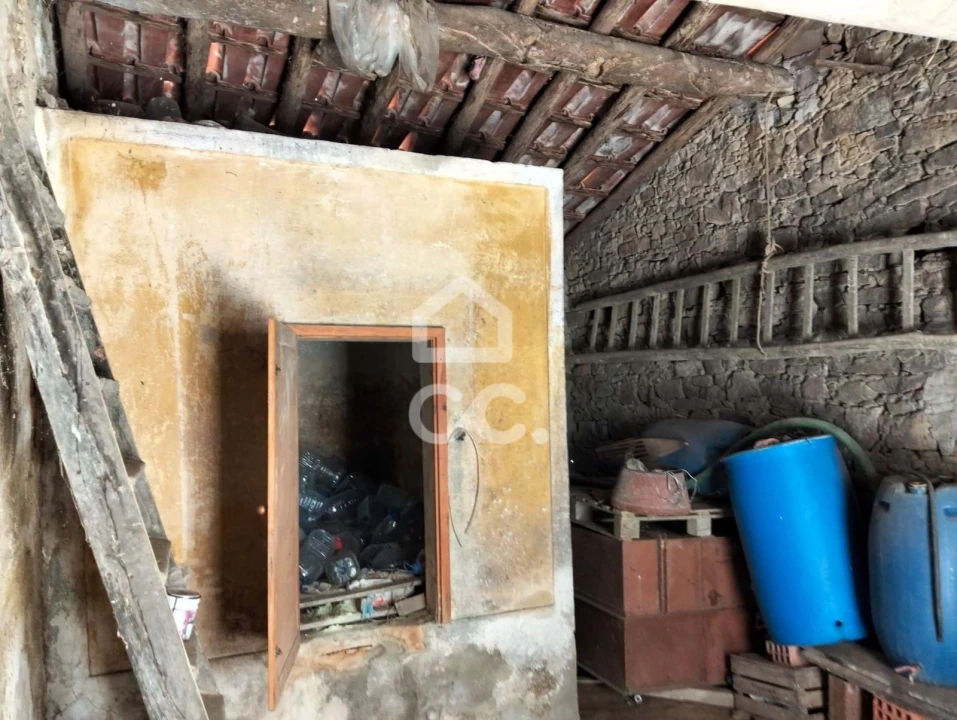 Armazém para Venda em Vilarinho dos Galegos e Ventozelo Foto 4