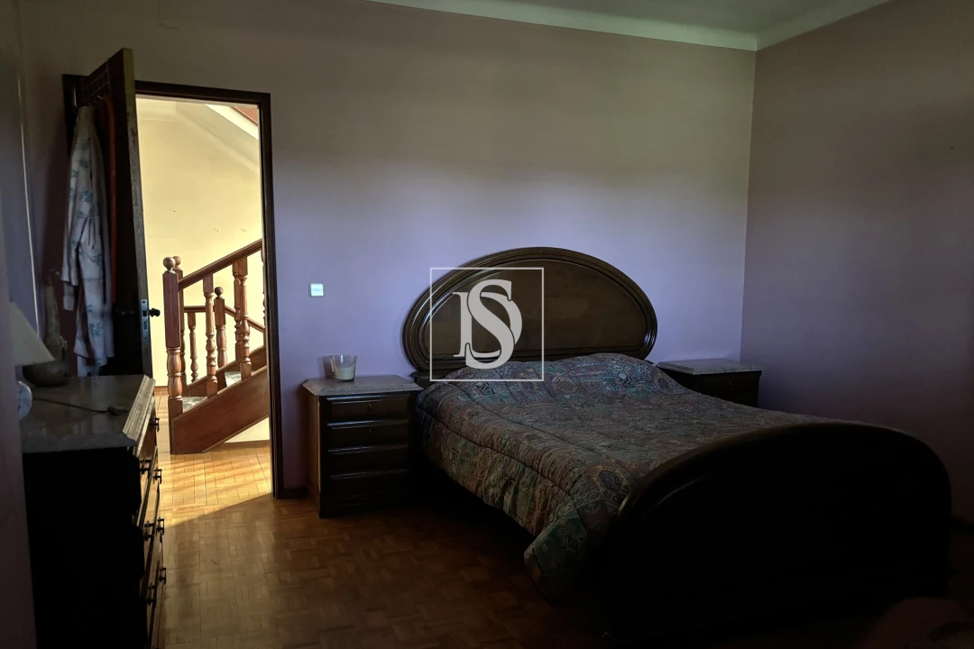 Moradia T4 para Venda em Molelos Foto 23