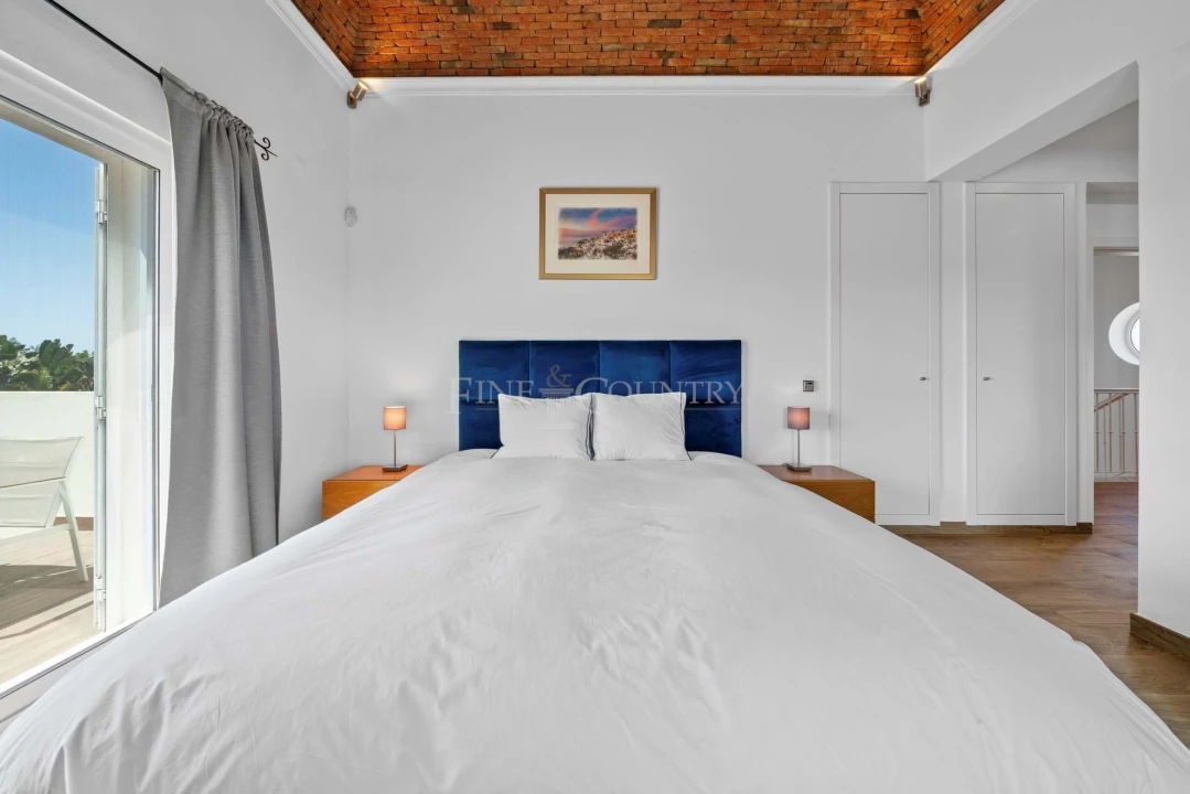 Moradia T4 para Venda em Pechão Foto 18