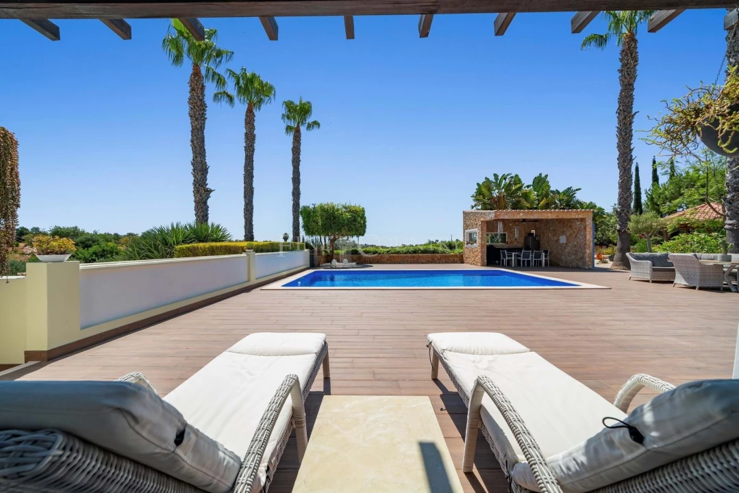 Moradia T4 para Venda em Pechão Foto 36