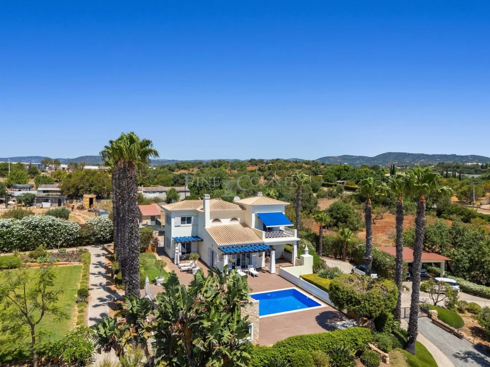 Moradia T4 para Venda em Pechão Foto 50