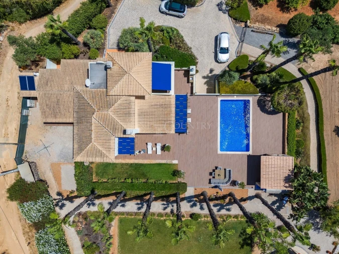 Moradia T4 para Venda em Pechão Foto 56