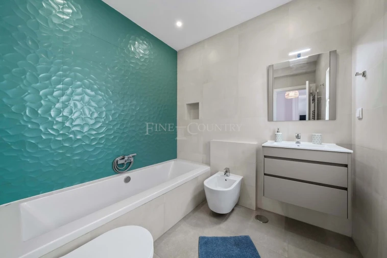 Moradia T4 para Venda em Pechão Foto 6