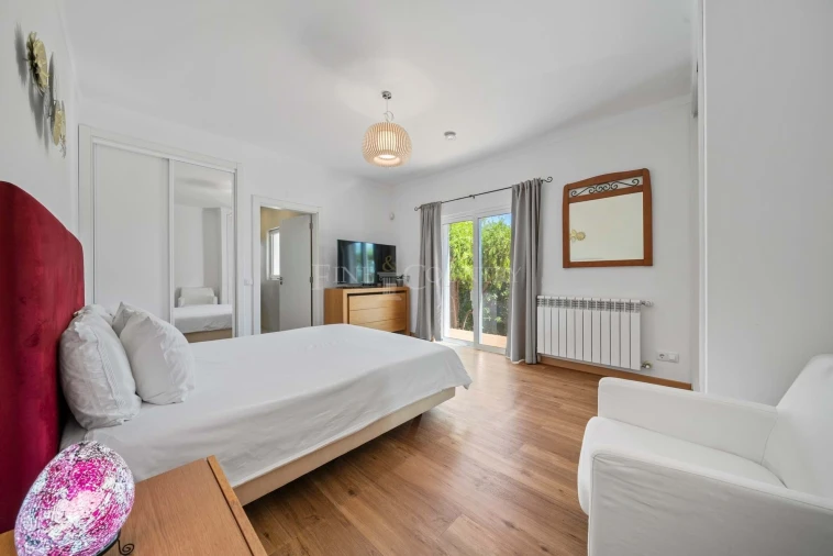 Moradia T4 para Venda em Pechão Foto 4