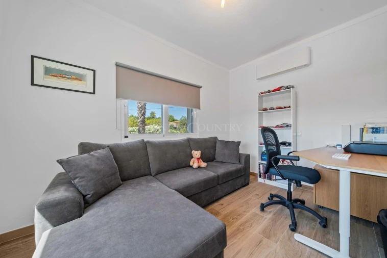 Moradia T4 para Venda em Pechão Foto 22