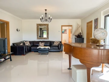 Moradia T3 para Venda em Odiaxere