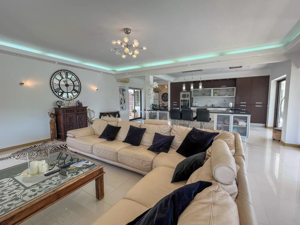 Moradia T3 para Venda em Monchique Foto 3