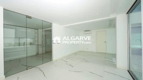 Moradia T5 para Venda em Almancil