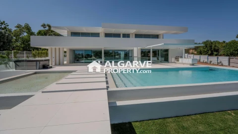 Moradia T5 para Venda em Almancil