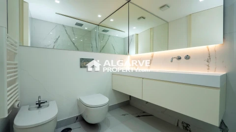 Moradia T5 para Venda em Almancil