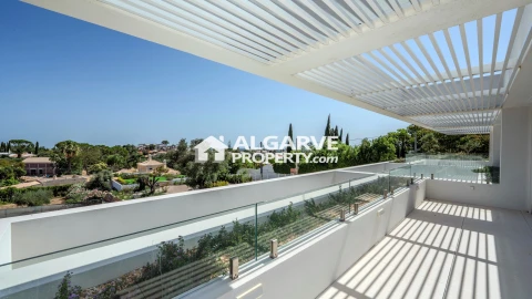 Moradia T5 para Venda em Almancil