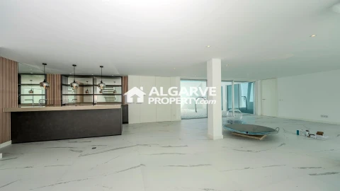 Moradia T5 para Venda em Almancil