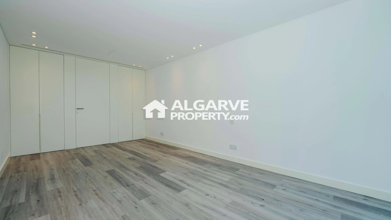 Moradia T5 para Venda em Almancil Foto 20