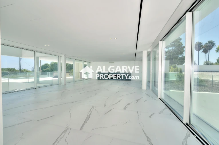 Moradia T5 para Venda em Almancil Foto 3