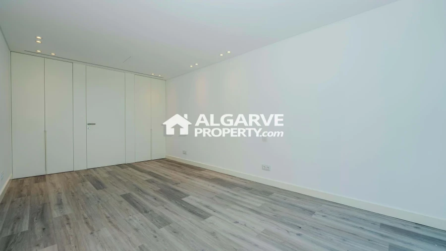 Moradia T5 para Venda em Almancil Foto 20