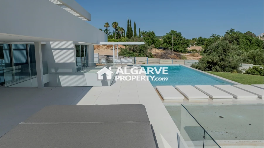 Moradia T5 para Venda em Almancil Foto 52