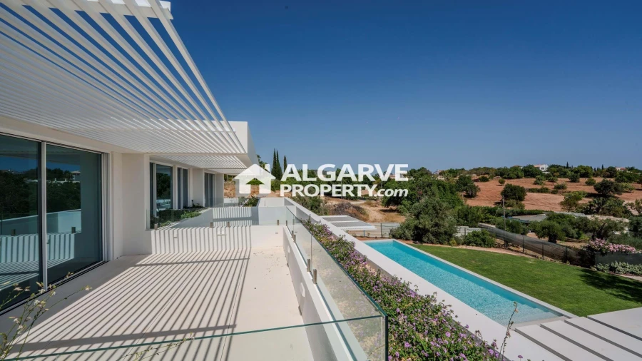 Moradia T5 para Venda em Almancil Foto 7