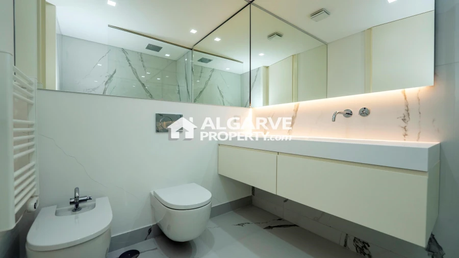 Moradia T5 para Venda em Almancil Foto 29