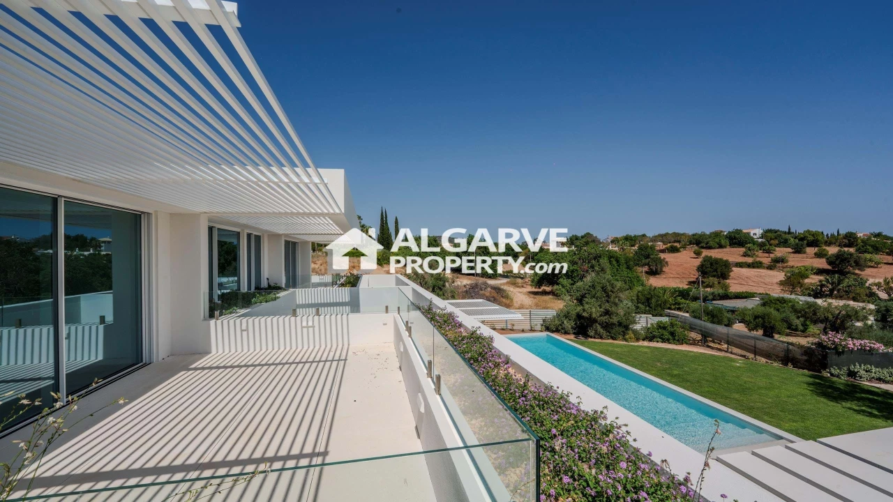 Moradia T5 para Venda em Almancil Foto 7