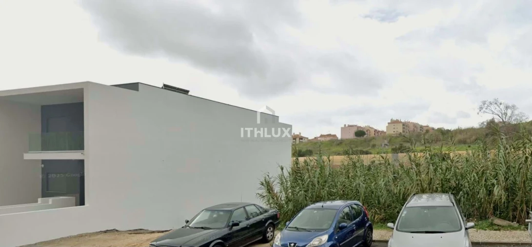 Terreno para Venda em Massamá e Monte Abraão Foto 3