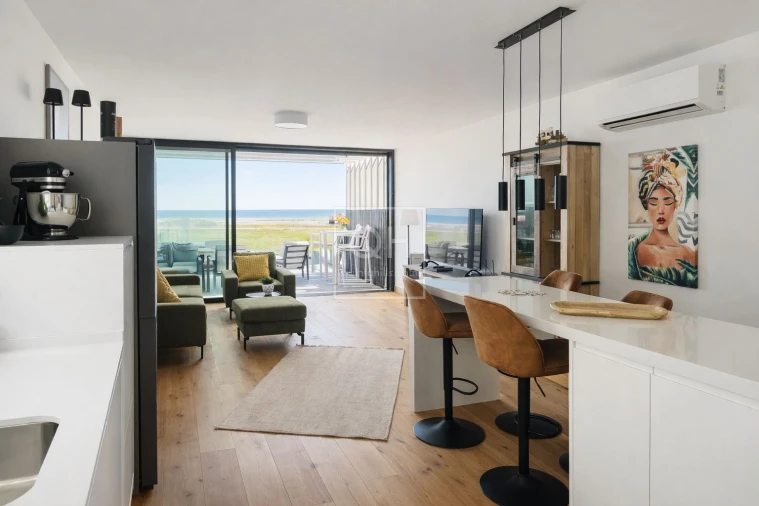 Apartamento T2 para Venda em Olhão Foto 5