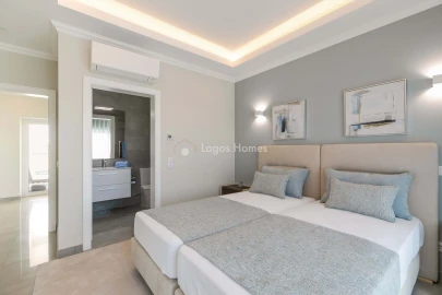 Moradia T4 para Venda em Lagos (São Sebastião e Santa Maria)