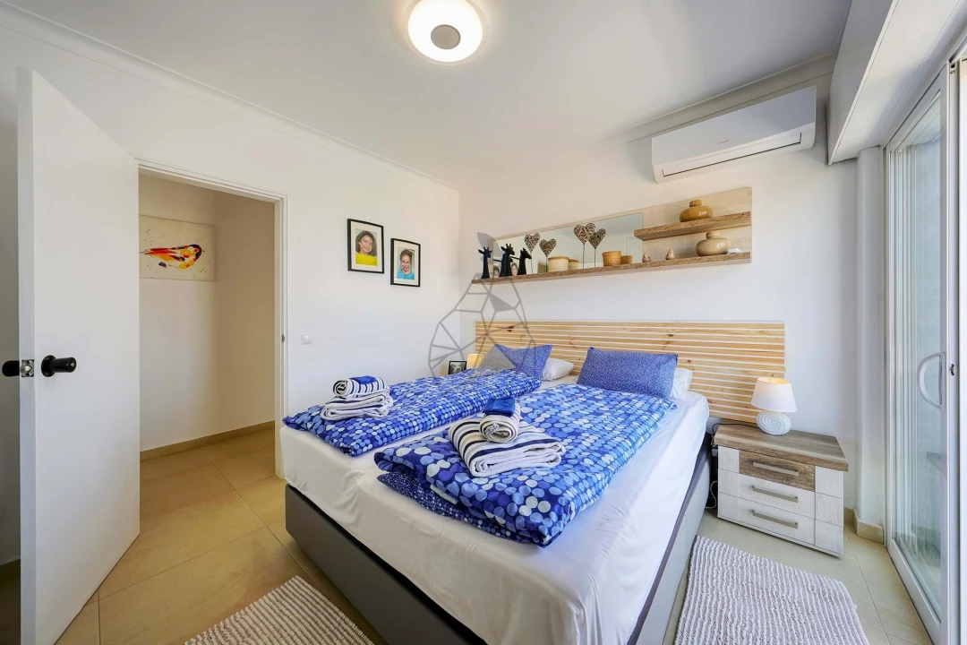 Apartamento T4 para Arrendamento em Portimão Foto 32