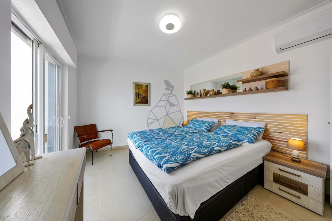 Apartamento T4 para Arrendamento em Portimão Foto 36